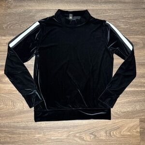 Xersion Black and white Velour Long Sleeve Top Women’s Size Small